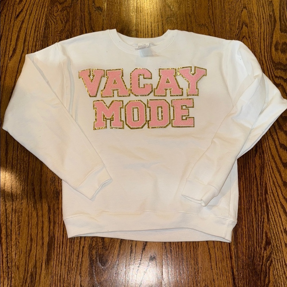 Vacay mode sweatshirt for girls size 10